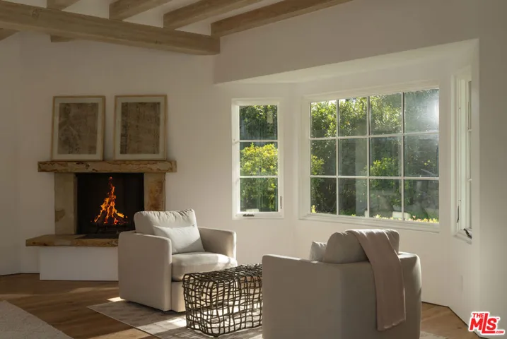 615 Hot Springs Road, Santa Barbara, California 93108
