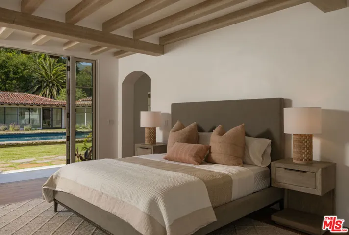 615 Hot Springs Road, Santa Barbara, California 93108