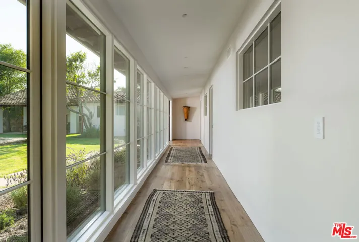 615 Hot Springs Road, Santa Barbara, California 93108