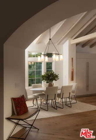615 Hot Springs Road, Santa Barbara, California 93108