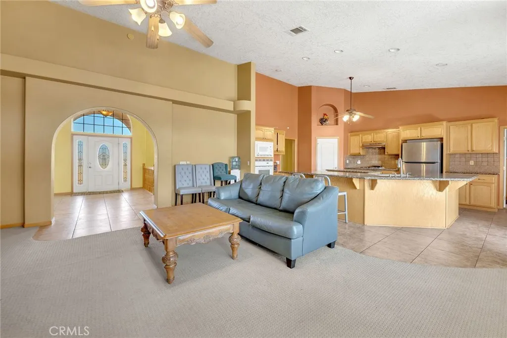 23675 Colony Road, Apple Valley, California 92308 home-pic-7