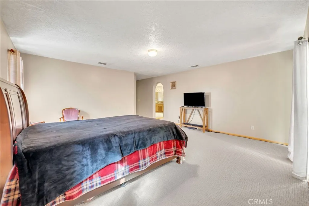 23675 Colony Road, Apple Valley, California 92308 home-pic-20