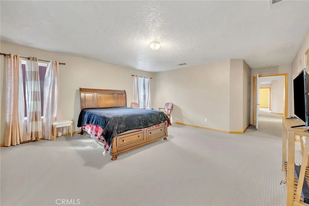 23675 Colony Road, Apple Valley, California 92308 home-pic-19