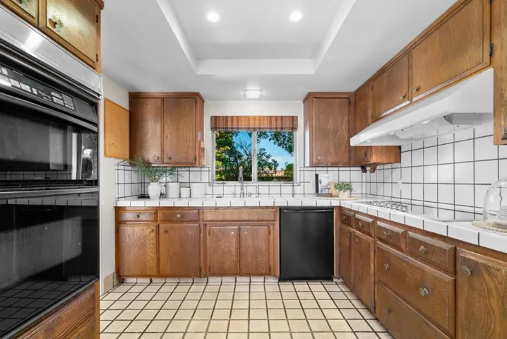 19365 Allendale Avenue, Saratoga, California 95070