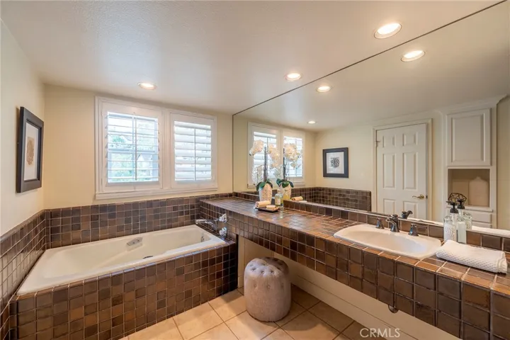 6143 E Morningview Drive 10, Anaheim Hills, California 92807