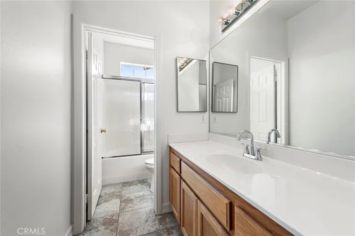 Guest Full Bath