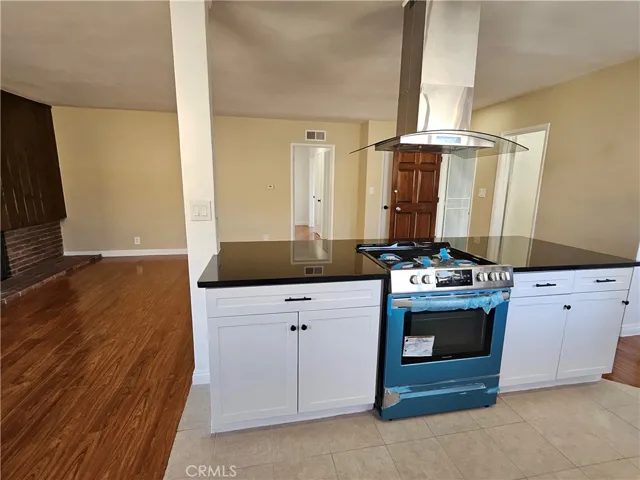 960 Latchford Avenue, Hacienda Heights, California 91745
