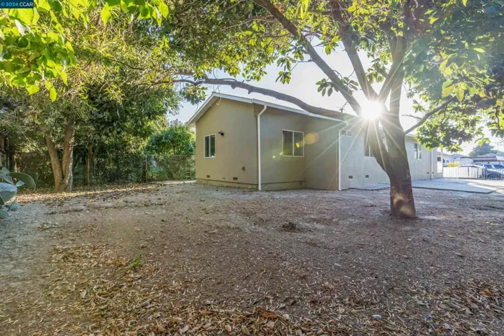 2048 21st St, San Pablo, California 94806