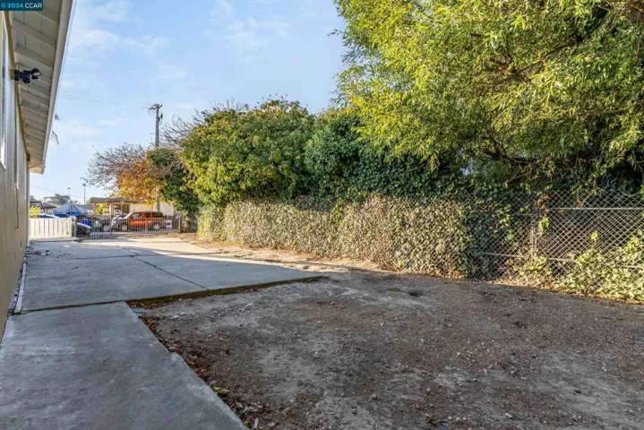 2048 21st St, San Pablo, California 94806