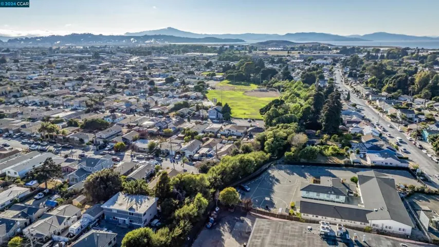 2048 21st St, San Pablo, California 94806