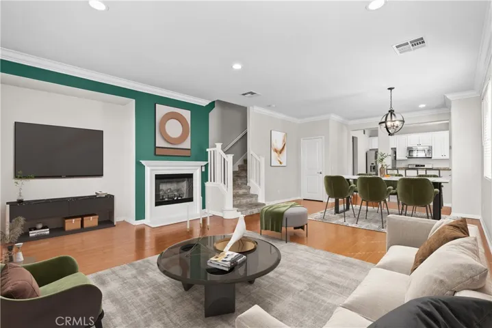 28433 Casselman Lane, Saugus, California 91350