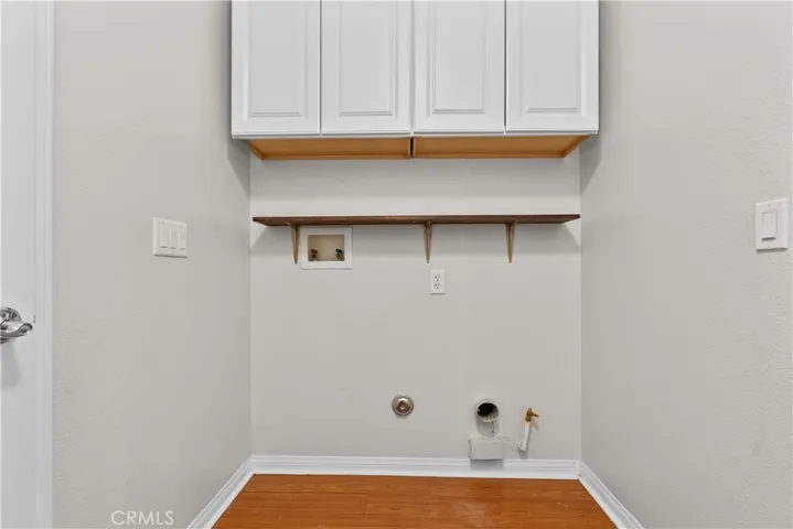 28433 Casselman Lane, Saugus, California 91350