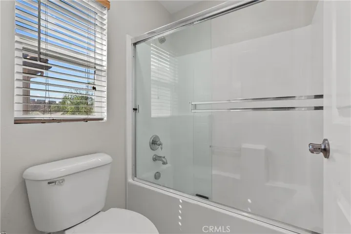 28433 Casselman Lane, Saugus, California 91350
