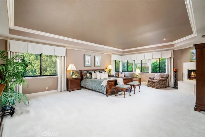 262 Oakland Road, Glendora, California 91741