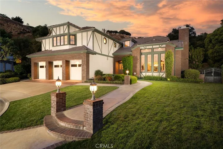 262 Oakland Road, Glendora, California 91741