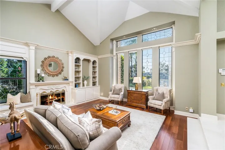 262 Oakland Road, Glendora, California 91741