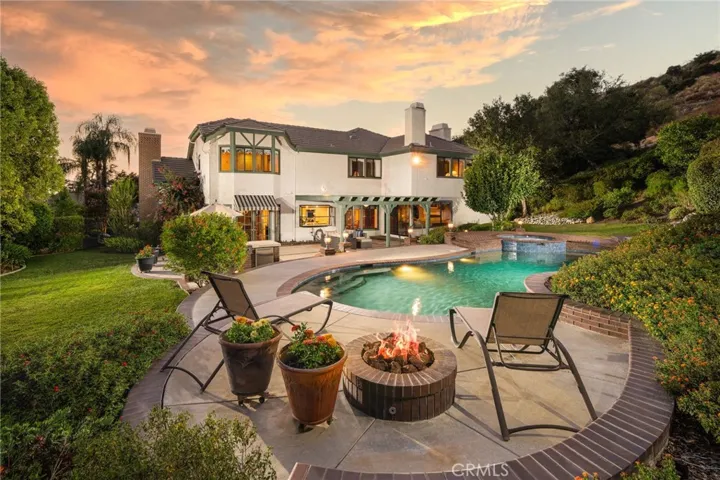262 Oakland Road, Glendora, California 91741