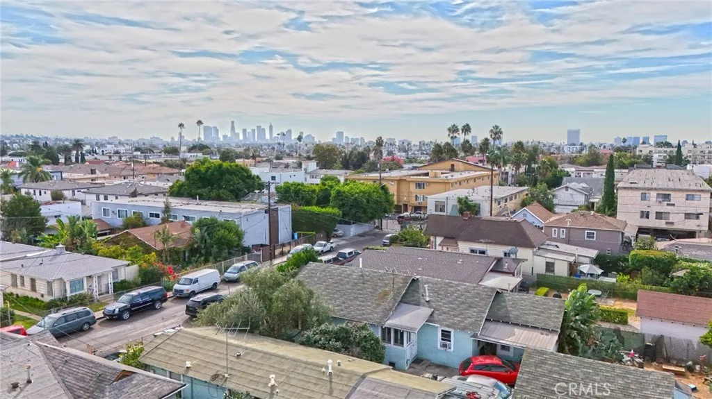 1265 N Harvard Boulevard, Los Angeles, California 90029 home-pic-0