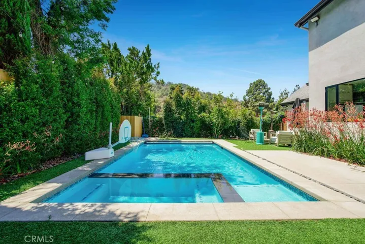 3158 Dona Conchita Place, Studio City, California 91604