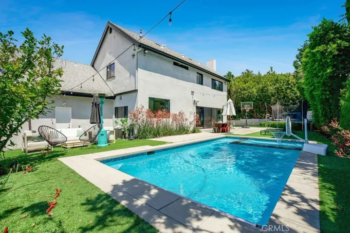 3158 Dona Conchita Place, Studio City, California 91604