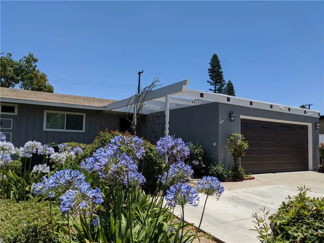 15672 S Myrtle Avenue, Tustin, California 92780