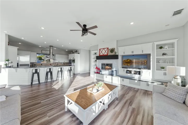 38199 Gio Circle, Temecula, California 92592