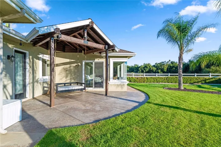 38199 Gio Circle, Temecula, California 92592