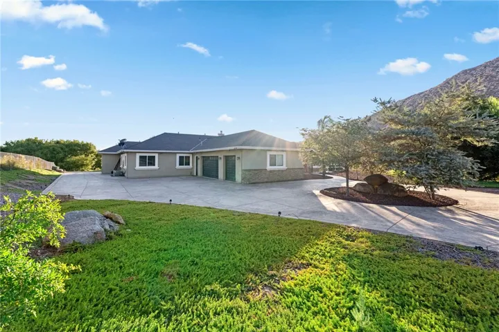 38199 Gio Circle, Temecula, California 92592