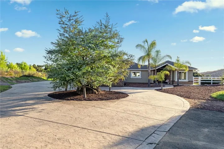 38199 Gio Circle, Temecula, California 92592