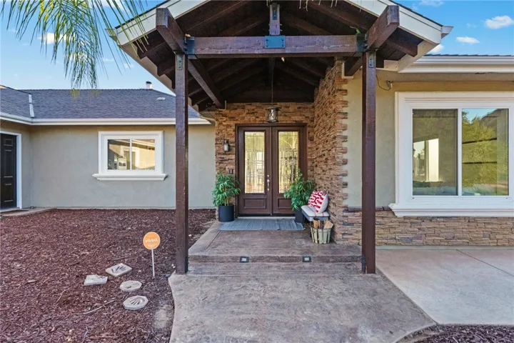 38199 Gio Circle, Temecula, California 92592