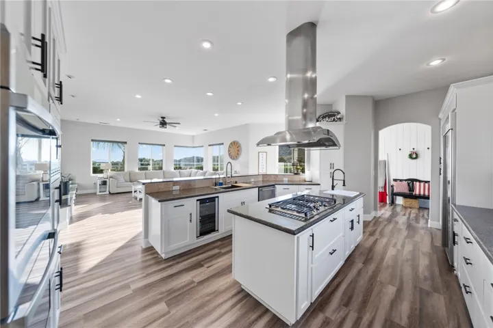 38199 Gio Circle, Temecula, California 92592