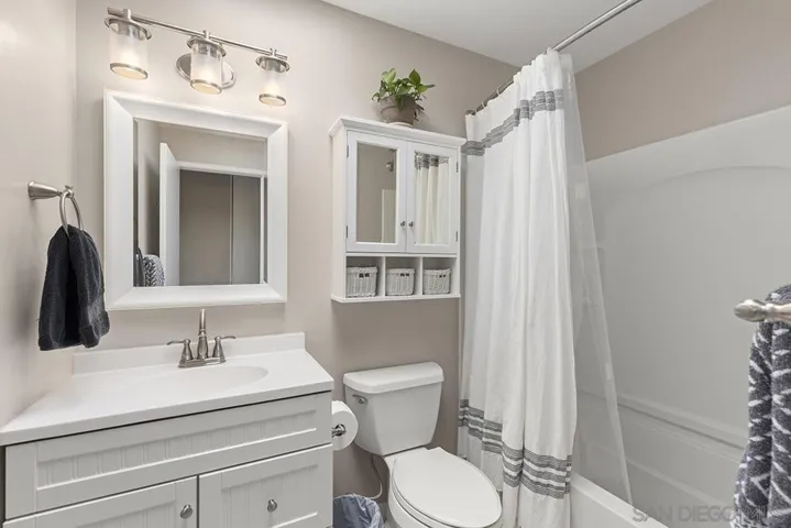 339 N Willowspring Dr, Encinitas, California 92024