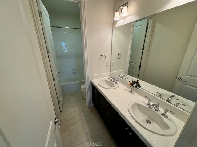10 Lark, Lake Forest, California 92630