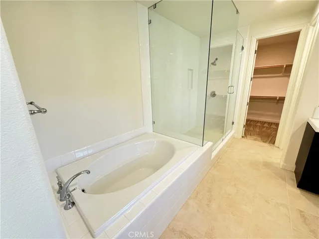 10 Lark, Lake Forest, California 92630