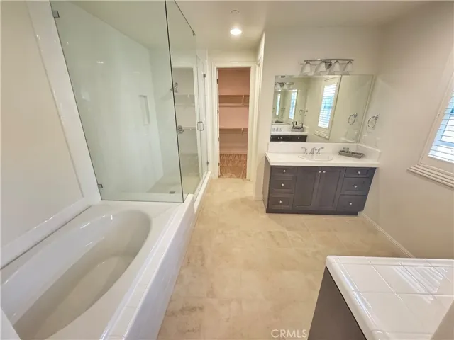 10 Lark, Lake Forest, California 92630
