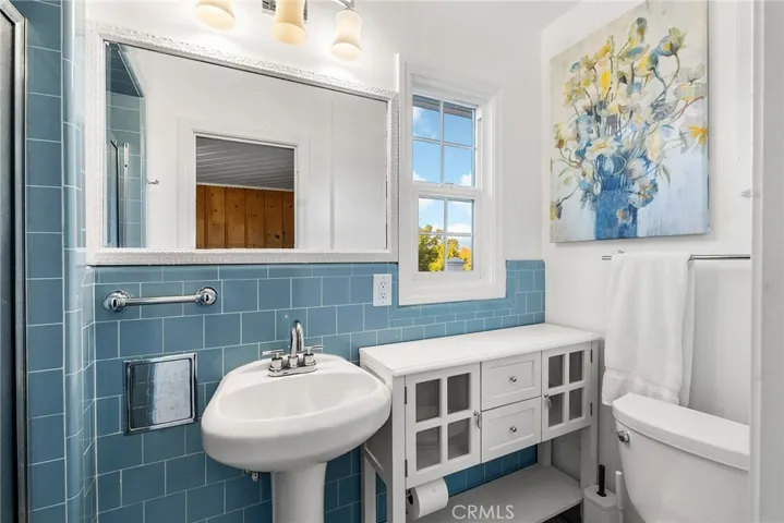 Smaller bedroom bathroom