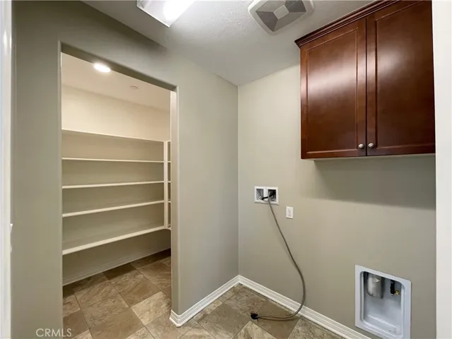 15583 Basil Leaf Lane, Fontana, California 92336