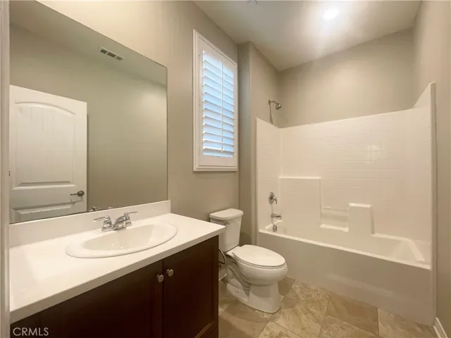 15583 Basil Leaf Lane, Fontana, California 92336