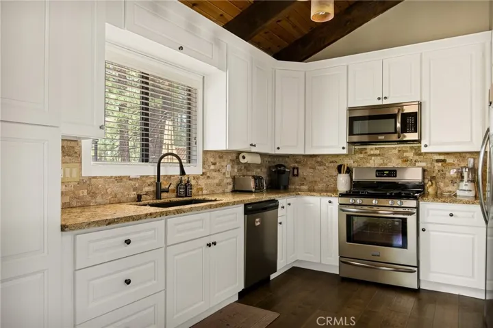 423 Pine View Drive, Big Bear City, California 92314