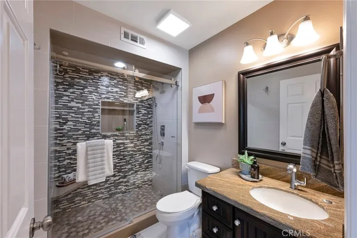 6440 E Oakview Lane, Anaheim Hills, California 92807