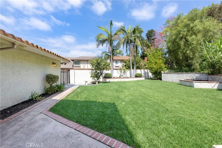 6440 E Oakview Lane, Anaheim Hills, California 92807