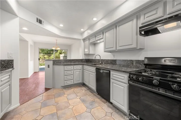625 S Glenhurst Drive, Anaheim Hills, California 92808