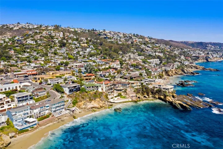 156 Pearl Street, Laguna Beach, California 92651