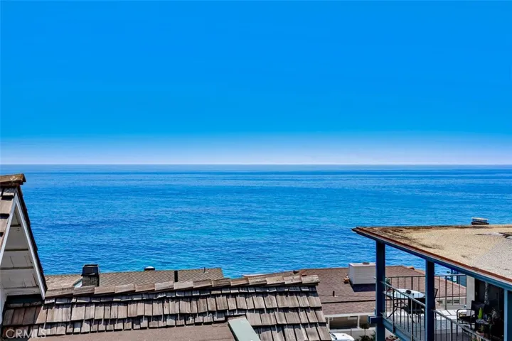 156 Pearl Street, Laguna Beach, California 92651