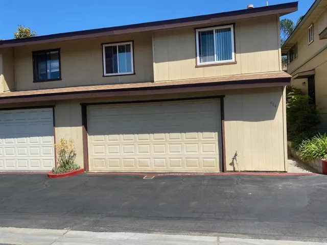 984 Marlin Drive, Vista, California 92084