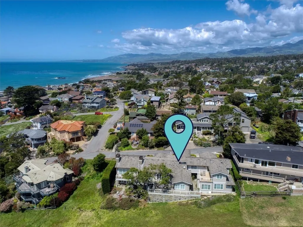 404 Huntington Road, Cambria, California 93428 home-pic-1