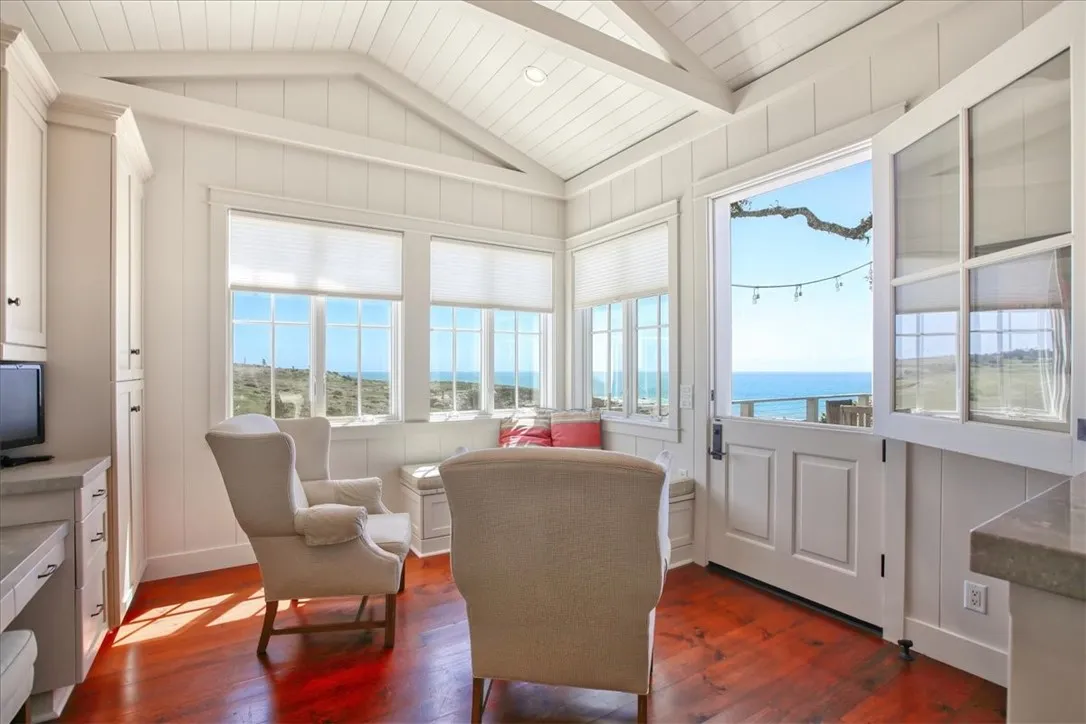 404 Huntington Road, Cambria, California 93428 home-pic-17