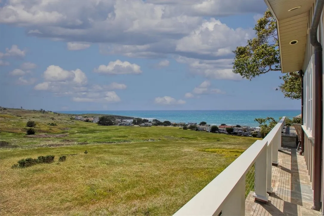 404 Huntington Road, Cambria, California 93428 home-pic-34