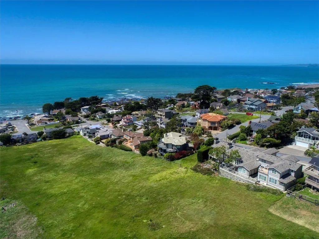 404 Huntington Road, Cambria, California 93428 home-pic-66