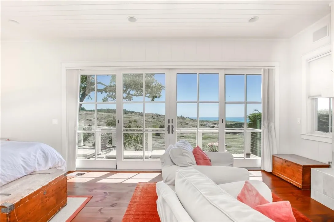 404 Huntington Road, Cambria, California 93428 home-pic-40